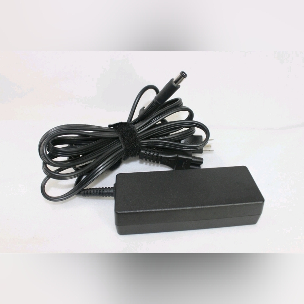 Genuine HP Laptop Adapter 90 Watt, 19 Volts PPP012 Series